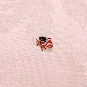 American Flag & Cross Lapel Pin Christian Patriotic Gold Tone USA Doherty 3/4"